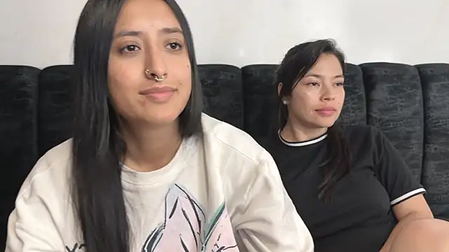 2SummerLove1 live sex cam