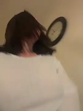 sukhakunis1 live sex cam