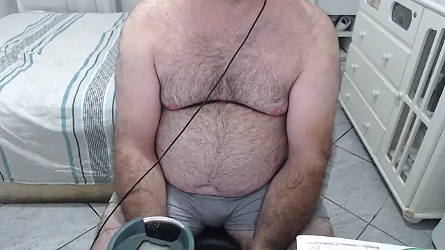 MysterBearMG live sex cam