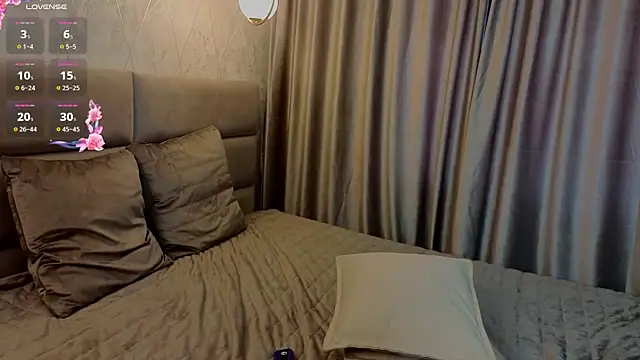 VinnieMaida live sex cam