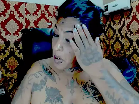 Indiancatz2 live sex cam