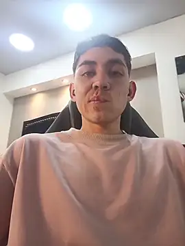 VictorMagnus live sex cam