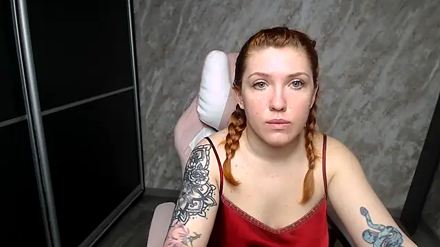 Reginasmilee's cam snapshot