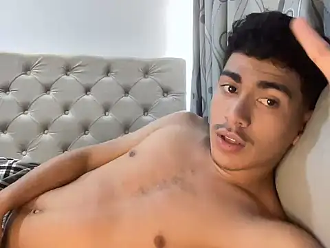 WildLogan live sex cam