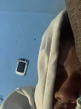 mondacuo3000's cam snapshot