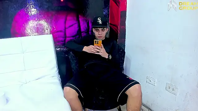 AmazingPartys live sex cam