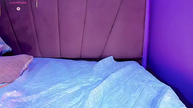 ValeriaAguilar live sex cam