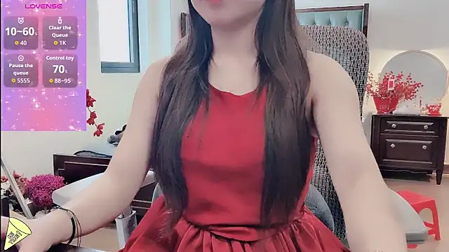 Caryln-Bun live sex cam