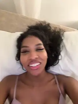 IamCrystal2's cam snapshot