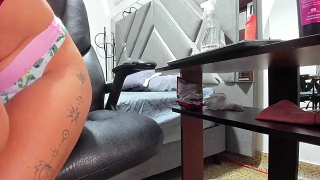 Valentina_slim's cam snapshot