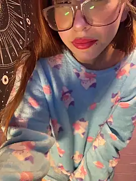 HoneyAndFlowers21's cam snapshot