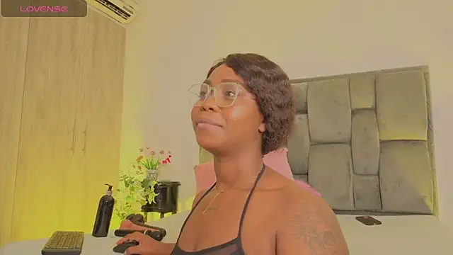 tanyyaa's cam snapshot