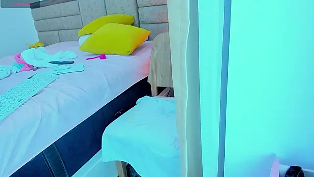 selene_winches's cam snapshot