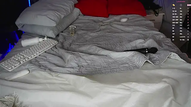 charlotte_01's cam snapshot