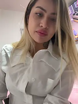 gigiprinces_01's cam snapshot