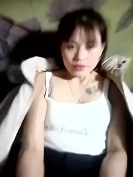 luna-rosax's cam snapshot