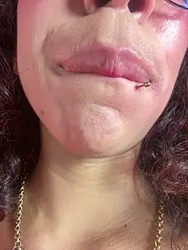 Woo_isDaphne live sex cam