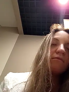 KattyLuuu live sex cam