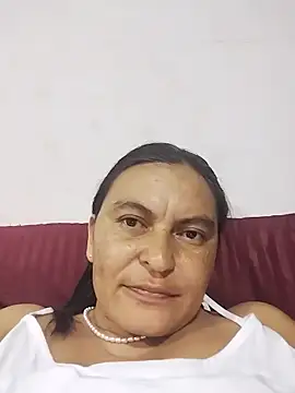 Horny-Mommy-Dirty live sex cam