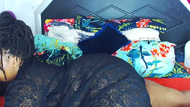 Bulkyyass live sex cam