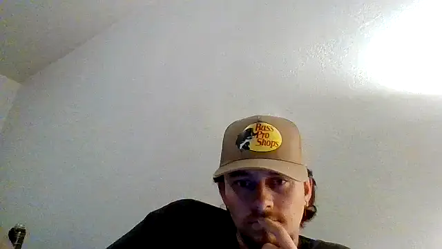 Tallhungandcloudy's cam snapshot