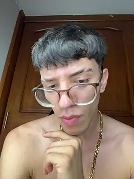 ArthurDavies_'s cam snapshot