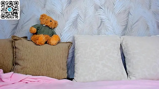 Erika_Carpenter's cam snapshot