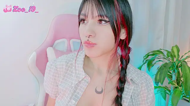 cuteezoe's cam snapshot