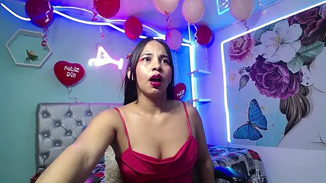 nicol_ross19's cam snapshot