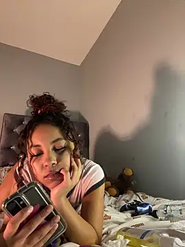 OliviaAshhh live sex cam