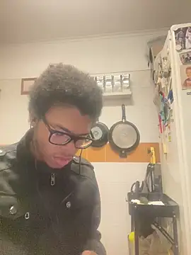 ELPikaPreta live sex cam