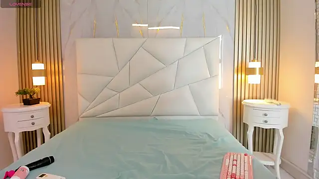 naomibely's cam snapshot