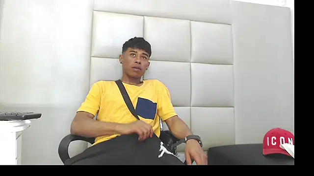 TonnyMarck live sex cam