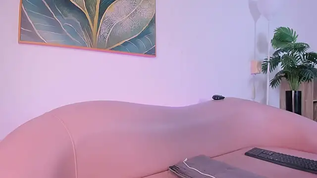 Ayha_khalaf's cam snapshot