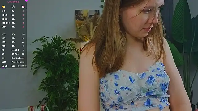 ShannaRois live sex cam