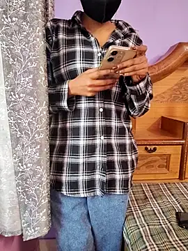 Student12th's cam snapshot