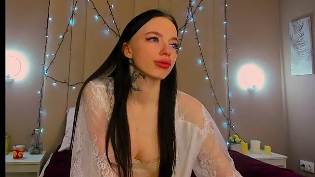 AdelineNoir's cam snapshot