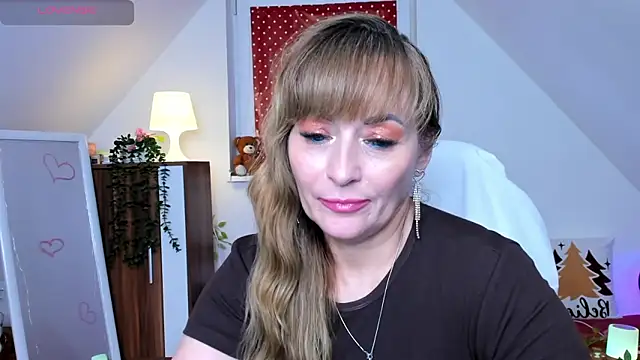 naughtymilane's cam snapshot