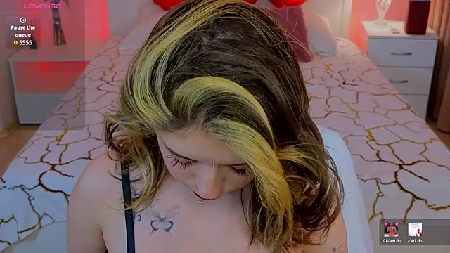 kate__rIna's cam snapshot