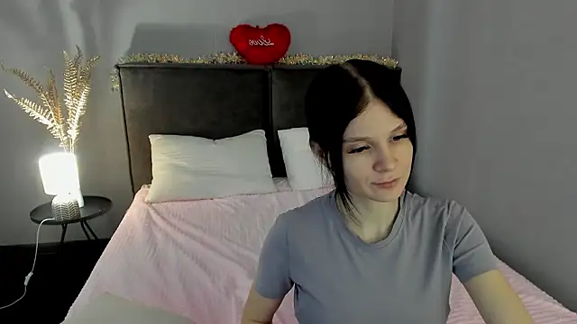 SkinyJoys's cam snapshot