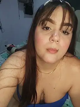 its_lauu_'s cam snapshot