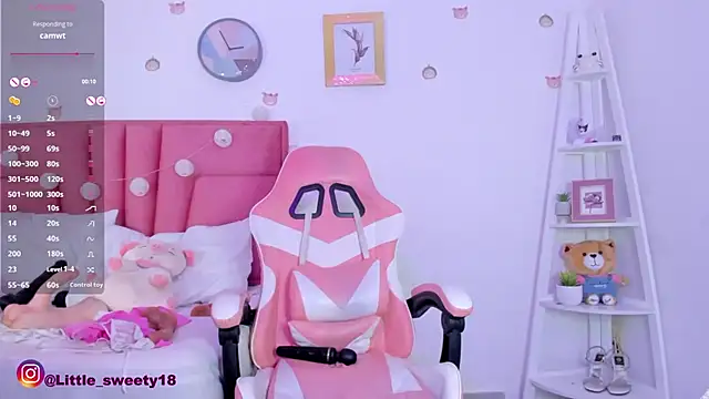 Little_sweety_18's cam snapshot