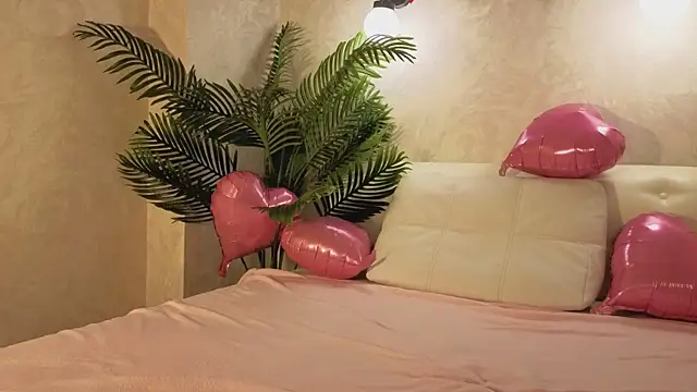 bella_li__'s cam snapshot