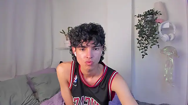 santy-kitty live sex cam