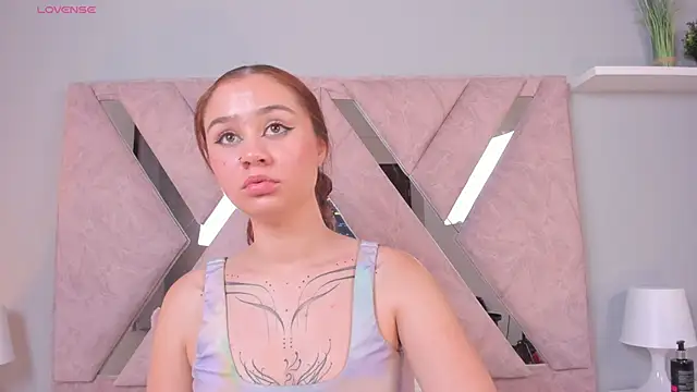 Amelia_Saenz_'s cam snapshot