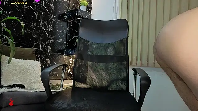 Apolo_lux1 live sex cam