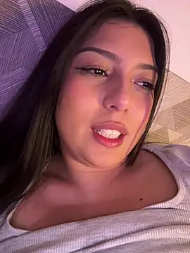 Maii_chan live sex cam