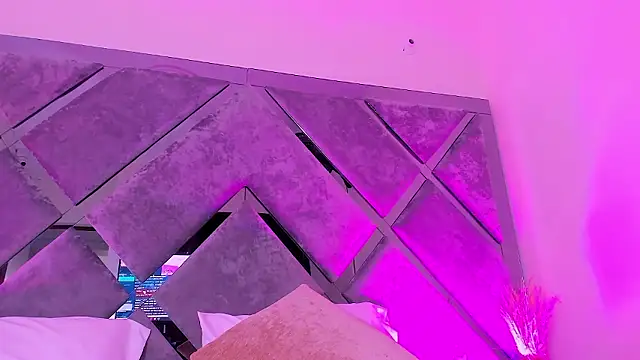 luciagray1's cam snapshot