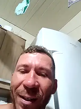 RobertoLuiz84's cam snapshot