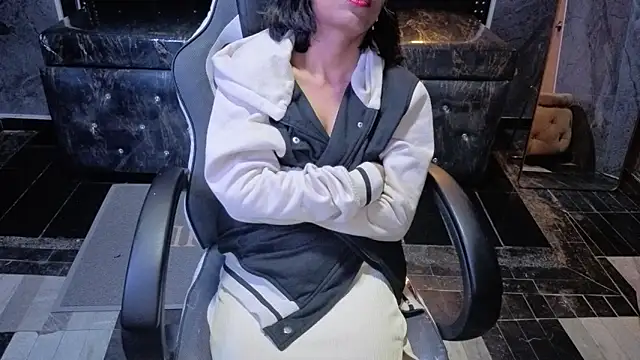 _wendy_b's cam snapshot